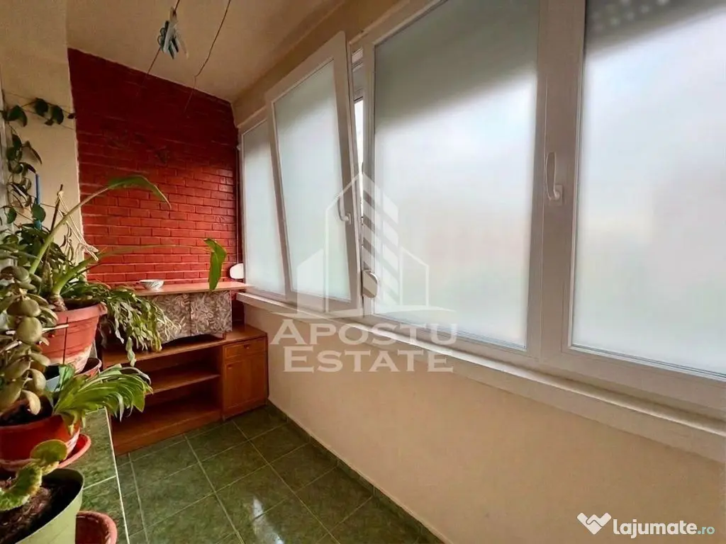 Apartament cu 2 camere de vanzare, zona Circumvalatiunii, Timisoara - Timisoara (Timis)