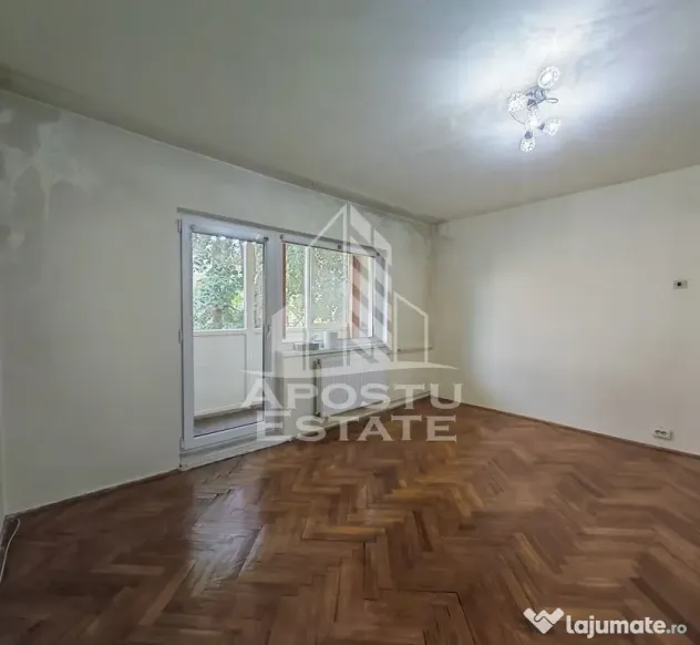 Apartament de vanzare cu 3 camere, 2 bai, 2 balcoane, zona Aradului - Timisoara (Timis)