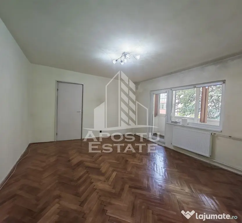 Apartament de vanzare cu 3 camere, 2 bai, 2 balcoane, zona Aradului - Timisoara (Timis)