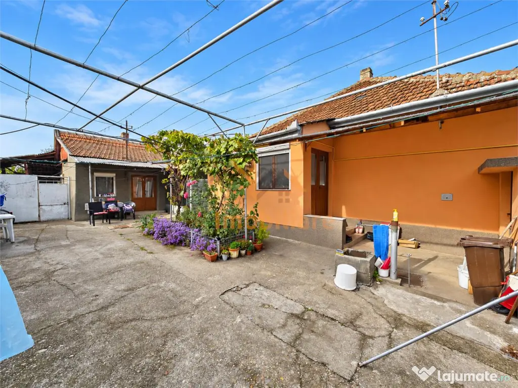 2 CASE LOCUIBILE | TEREN 986 MP | STR.TROTUSULUI | ZONA IOSI - Oradea (Bihor)