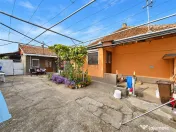 2 CASE LOCUIBILE | TEREN 986 MP | STR.TROTUSULUI | ZONA IOSI 