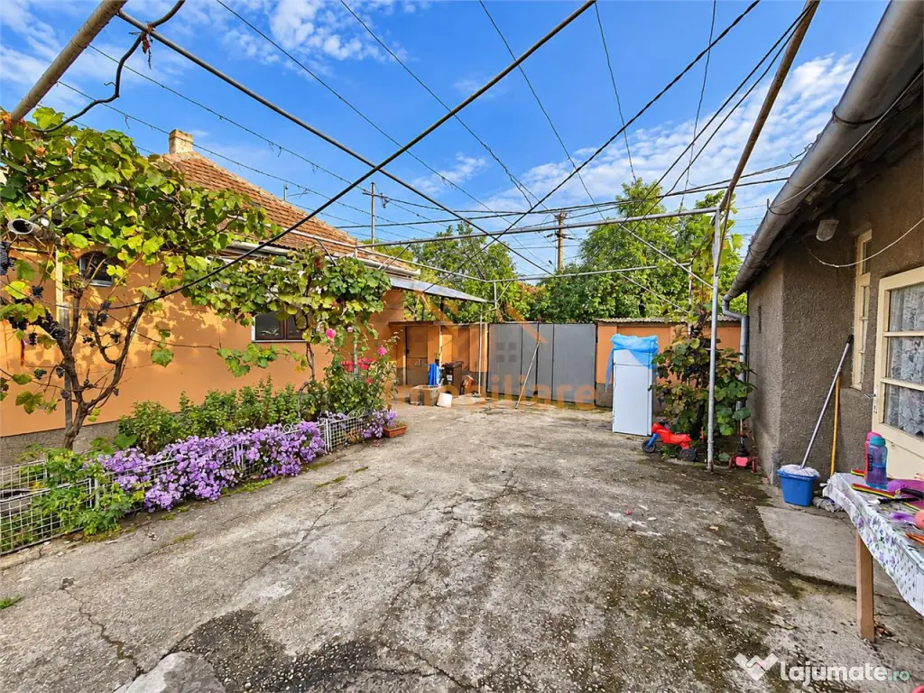 2 CASE LOCUIBILE | TEREN 986 MP | STR.TROTUSULUI | ZONA IOSI - Oradea (Bihor)