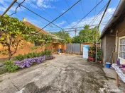 2 CASE LOCUIBILE | TEREN 986 MP | STR.TROTUSULUI | ZONA IOSI 