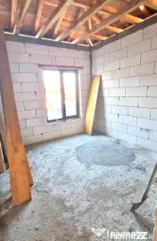 Casa tip duplex, constructie noua.