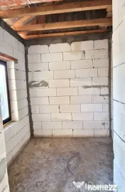 Casa tip duplex, constructie noua.