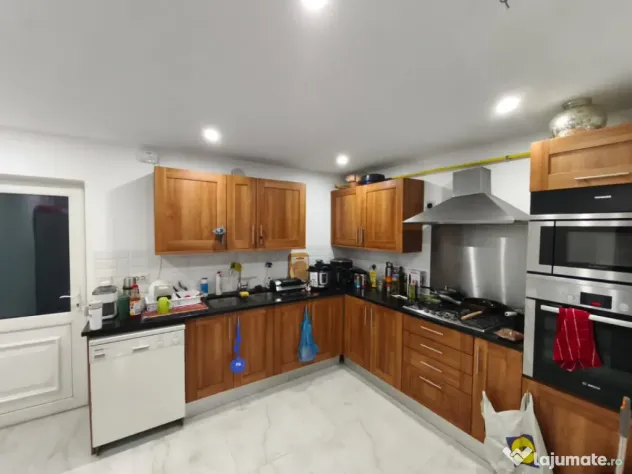 Casă de închiriat, 150 mp, Exterior Est - Radauti (Suceava)