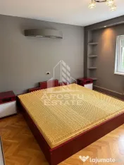 Apartament de vanzare cu 3 camere, 2 bai, 2 balcoane, zona Girocului 