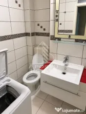 Apartament de vanzare cu 3 camere, 2 bai, 2 balcoane, zona Girocului 