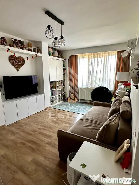 Apartament cu 4 camere de vânzare , renovat, decomandat,Gheorghe Lazar - Timisoara (Timis)