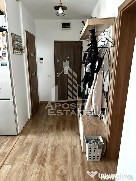 Apartament cu 4 camere de vânzare , renovat, decomandat,Gheorghe Lazar - Timisoara (Timis)