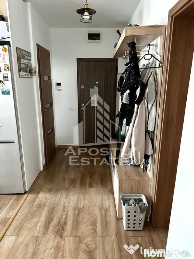 Apartament cu 4 camere de vânzare , renovat, decomandat,Gheorghe Lazar - Timisoara (Timis)