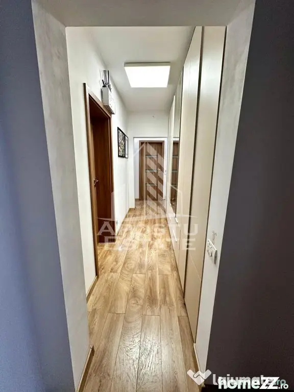 Apartament cu 4 camere de vânzare , renovat, decomandat,Gheorghe Lazar - Timisoara (Timis)