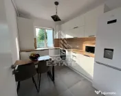 Apartament cu 2 camere si curte proprie de 150 mp,Dumbravita 
