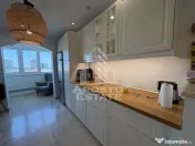 Apartament 3 camere 2 bai, etaj intermediar langa Punctele Cardinale 