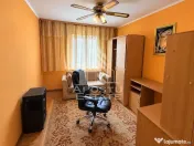 Apartament de vanzare cu 3 camere, Etaj 1, zona Girocului 
