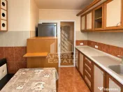 Apartament de vanzare cu 3 camere, Etaj 1, zona Girocului 