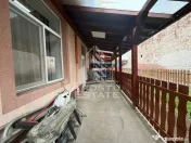 Apartament cu 2 camere, centrala proprie, teren 99 mp, zona Iosefin 