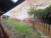 Apartament cu 2 camere, centrala proprie, teren 99 mp, zona Iosefin 