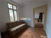 Parcul Carol apartament in vila parter,93 mp,garaj 