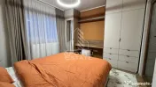 Apartament 3 camere , semidecomandat, zona Sagului