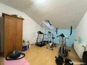 Casa individuala, 6 camere, 3 bai, garaj,acces auto, teren de 411 
