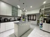 Casa individuala, 6 camere, 3 bai, garaj,acces auto, teren de 411 