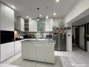 Casa individuala, 6 camere, 3 bai, garaj,acces auto, teren de 411 
