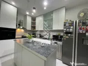 Casa individuala, 6 camere, 3 bai, garaj,acces auto, teren de 411 