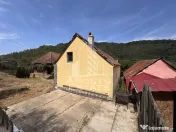 Casa batraneasca, renovata complet, teren 640mp, in Dabaca, Hunedoara 