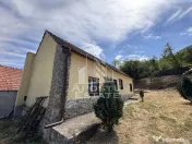 Casa batraneasca, renovata complet, teren 640mp, in Dabaca, Hunedoara 