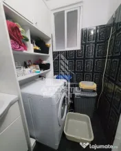 Casa individuala de vanzare cu 4 camere, 2 bai si 2 garaje, Lipovei 