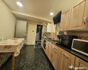 Casa individuala de vanzare cu 4 camere, 2 bai si 2 garaje, Lipovei 