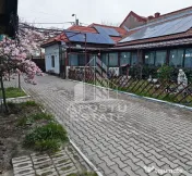 Casa individuala de vanzare cu 4 camere, 2 bai si 2 garaje, Lipovei 