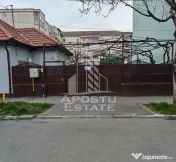 Casa individuala de vanzare cu 4 camere, 2 bai si 2 garaje, Lipovei 