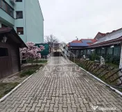 Casa individuala de vanzare cu 4 camere, 2 bai si 2 garaje, Lipovei 