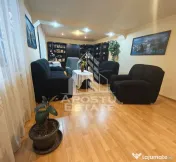 Casa individuala de vanzare cu 4 camere, 2 bai si 2 garaje, Lipovei 