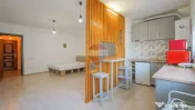 Garsoniera de inchiriat, Subcetate Residence
