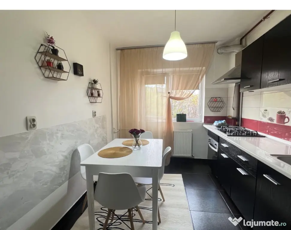 apartament 2 camere de inchiriat, zona Sebastian/ Salaj