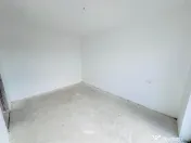 Duplex despartit prin camera tehnica- 4 camere si 3 bai - Ur