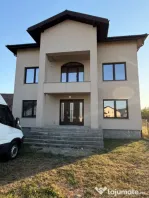 Casa de vanzare, 377 mp, 1.338 mp teren, zona Strejnic