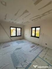 Casa de vanzare, 377 mp, 1.338 mp teren, zona Strejnic