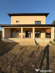 Casa de vanzare, 377 mp, 1.338 mp teren, zona Strejnic