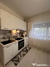Apartament cu 2 camere decomandate de vânzare în zona Prim