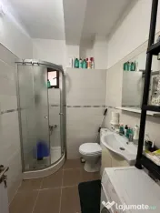 Apartament cu 2 camere decomandate de vânzare în zona Prim