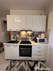 Apartament cu 2 camere decomandate de vânzare în zona Prim