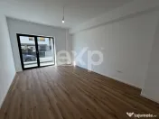 Apartament 3 camere 2 bai ,decomandat, parter, tractorul nou 