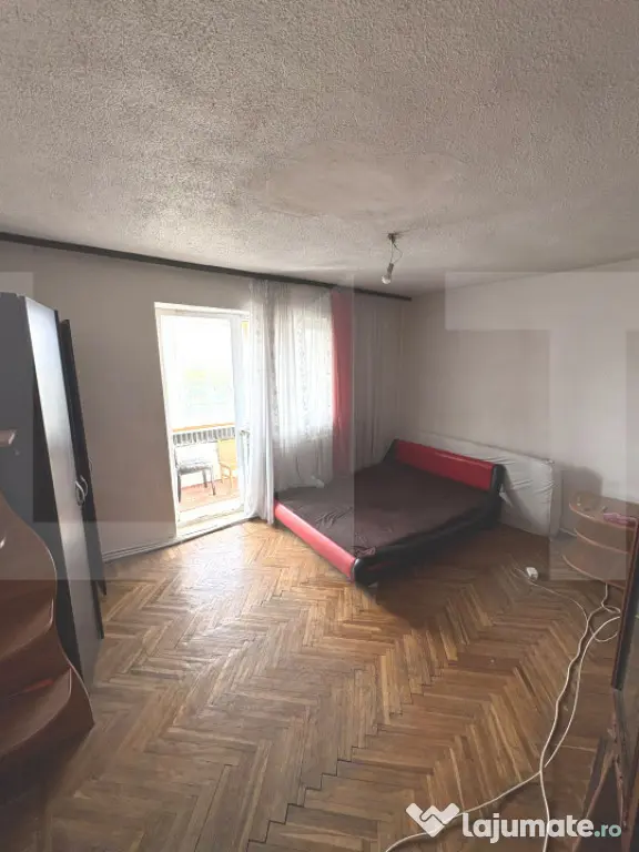 Apartament 3 camere-decomandat-72mp-Zona Centrala - Botosani (Botosani)