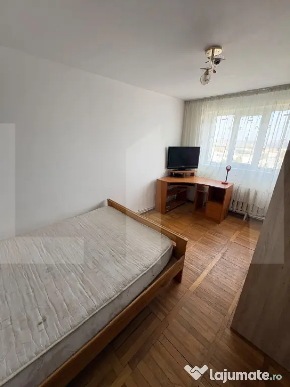 Apartament 3 camere-decomandat-72mp-Zona Centrala - Botosani (Botosani)
