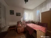 Apartament 2 camere, curte comuna. Zona Centrala 