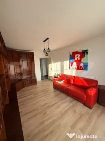 Apartament Unirii , 2 camere , etaj 2
